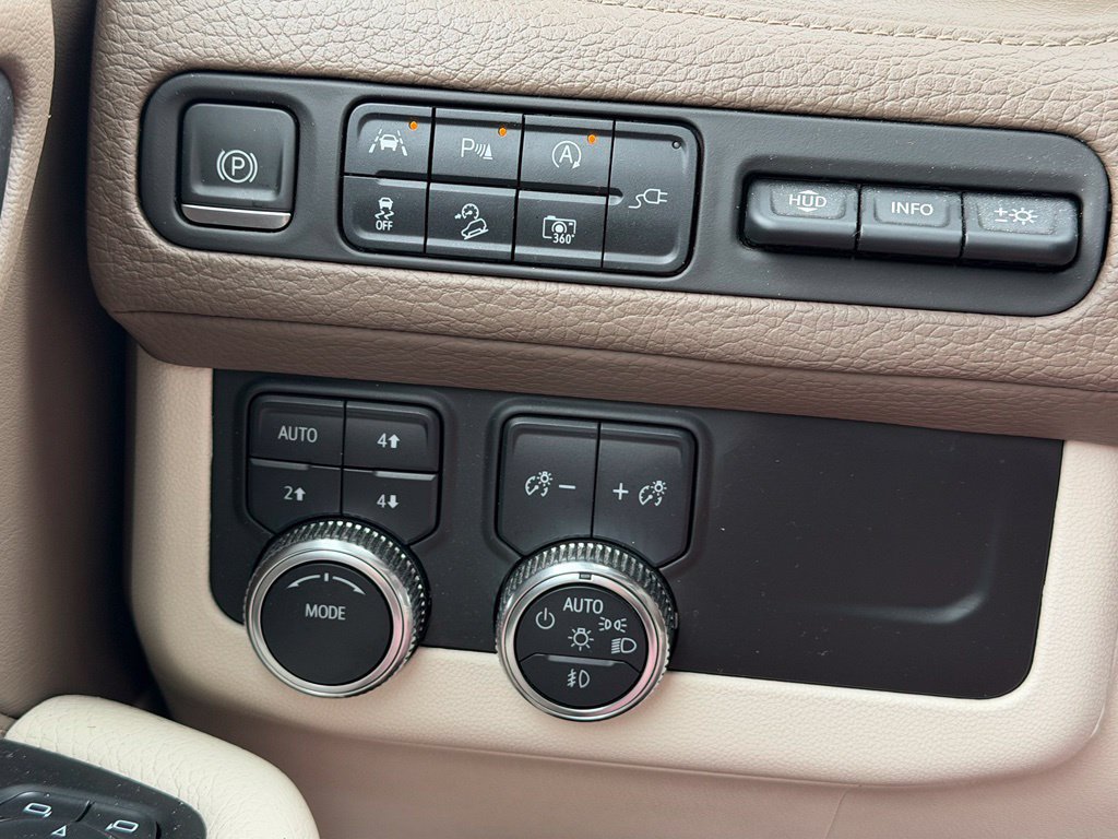 Used 2022 GMC Yukon Denali AWD/4WD image 27