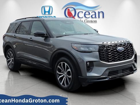 Used 2025 Ford Explorer ST-Line AWD/4WD image 1
