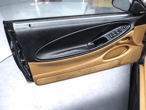 Used 1996 Ford Mustang Cobra image 8