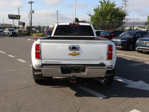 Used 2018 Chevrolet Silverado 3500 LTZ w/ Duramax Plus Package AWD/4WD image 10