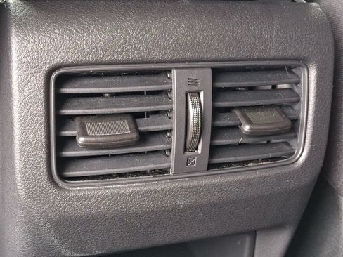 Used 2023 Nissan Rogue S AWD/4WD image 11