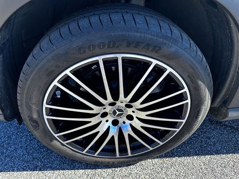 Certified 2023 Mercedes-Benz GLC 300 image 15