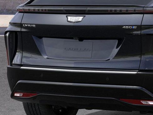 New 2026 Cadillac Lyriq Luxury image 14