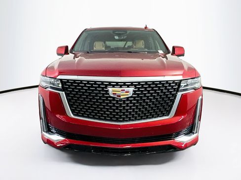 Used 2023 Cadillac Escalade Premium Luxury RWD image 2