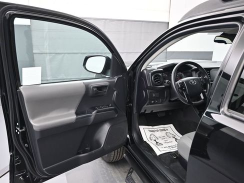 Used 2023 Toyota Tacoma SR image 7