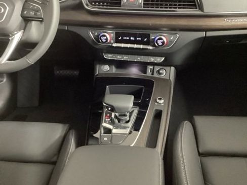 Certified 2025 Audi Q5 2.0T Premium Plus w/ Premium Plus Package image 23