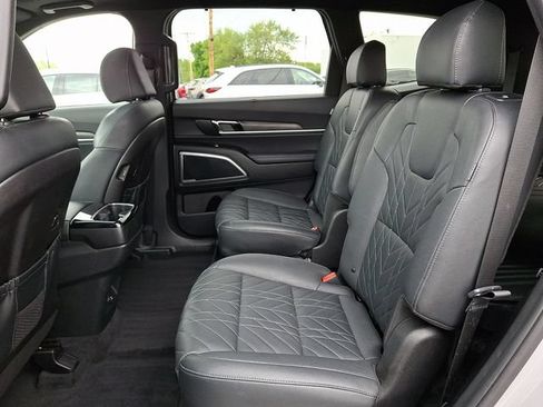 Used 2023 Kia Telluride EX X-Line AWD/4WD image 12