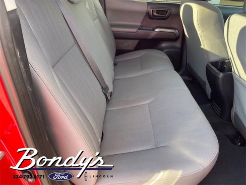 Used 2018 Toyota Tacoma SR5 image 19