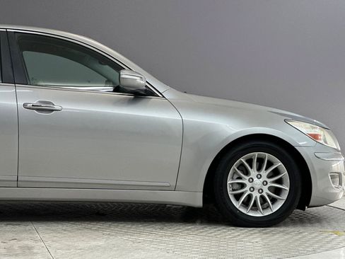 Used 2009 Hyundai Genesis 3.8 image 32