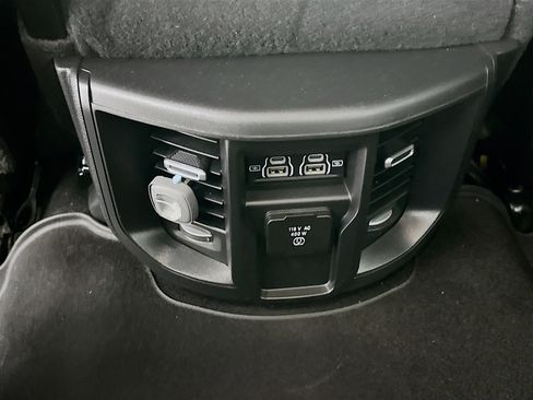 Used 2024 RAM 2500 Laramie image 27