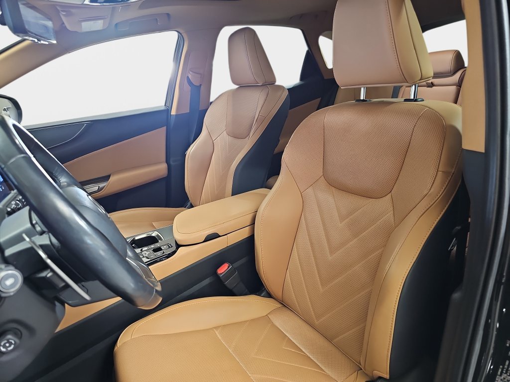 Used 2024 Lexus NX 450h+ AWD w/ Vision Package image 15