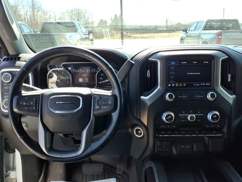 Used 2020 GMC Sierra 2500 Denali AWD/4WD image 8