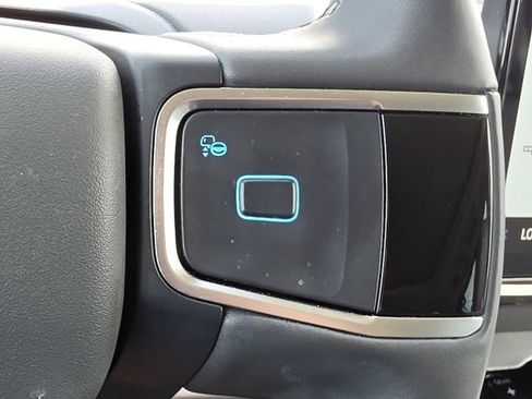 Used 2025 Ford Expedition Active RWD image 21