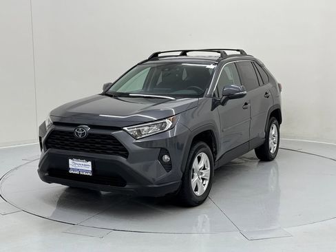 Used 2020 Toyota RAV4 XLE image 1