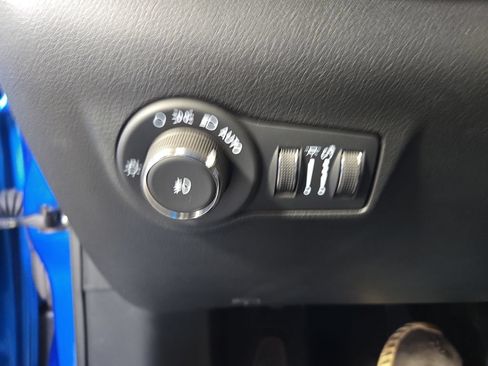 Used 2025 Jeep Compass Limited AWD/4WD image 28