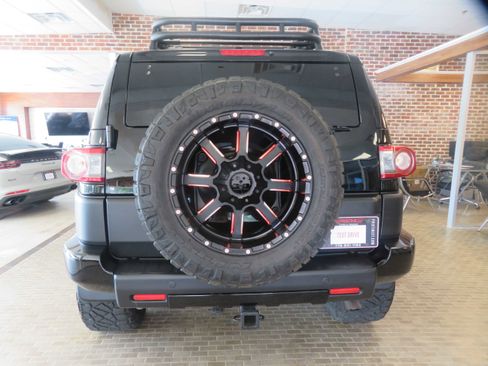Used 2014 Toyota FJ Cruiser 4WD w/ Upgrade Package image 64
