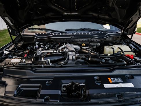 Used 2022 Ford F250 Lariat w/ Black Appearance Package image 93