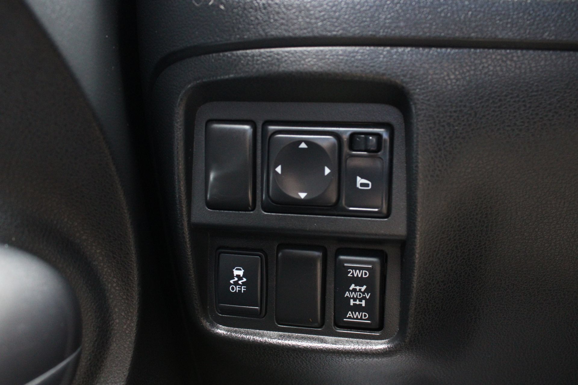 Used 2015 Nissan Juke S AWD/4WD image 23