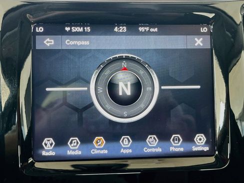 Used 2019 Jeep Cherokee Limited FWD image 13