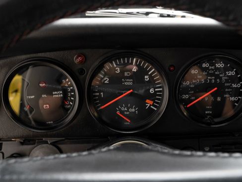 Used 1988 Porsche 911 Carrera RWD image 26