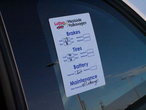 Used 2013 Dodge Challenger R/T image 30