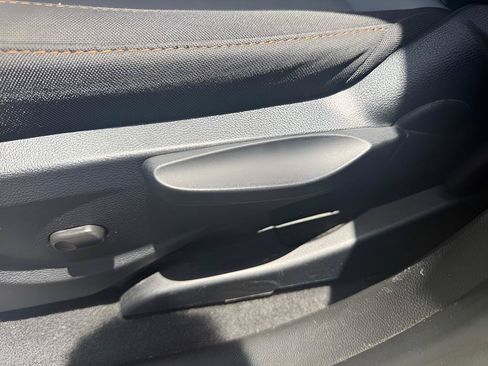 Used 2019 Chevrolet Trax LT w/ LPO, Cargo Package FWD image 10
