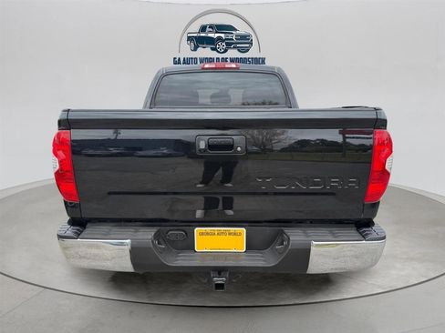 Used 2018 Toyota Tundra SR5 w/ SR5 Upgrade Package image 9