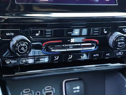 New 2025 Jeep Grand Cherokee L Altitude image 29