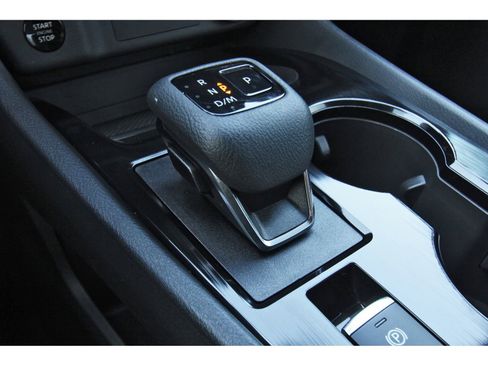 Certified 2025 Nissan Rogue SV image 26