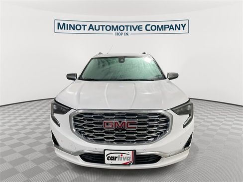 Used 2020 GMC Terrain Denali w/ Denali Premium Package image 3