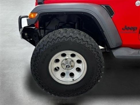 Used 2020 Jeep Gladiator Sport w/ Quick Order Package 24S AWD/4WD image 32