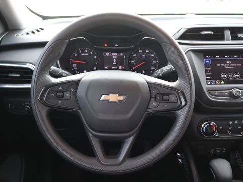 Used 2023 Chevrolet TrailBlazer LT image 15