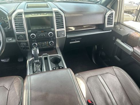 Used 2016 Ford F150 Platinum w/ Equipment Group 701A Luxury AWD/4WD image 13