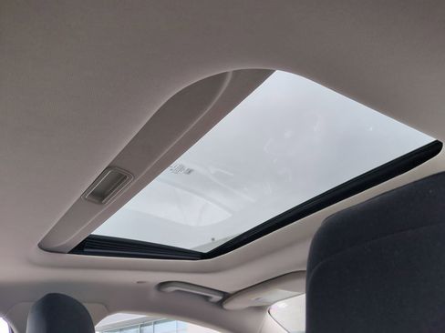 Used 2020 Ford Fusion SE image 34