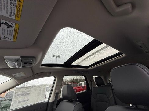 New 2025 Nissan Pathfinder Platinum w/ Cargo Package image 14