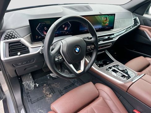 Used 2024 BMW X5 sDrive40i w/ Parking Assistance Package image 9