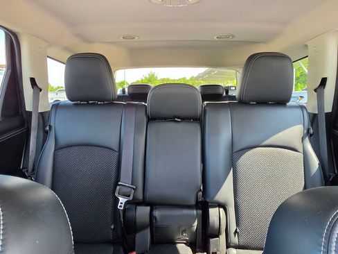 Used 2019 Dodge Journey Crossroad FWD image 30