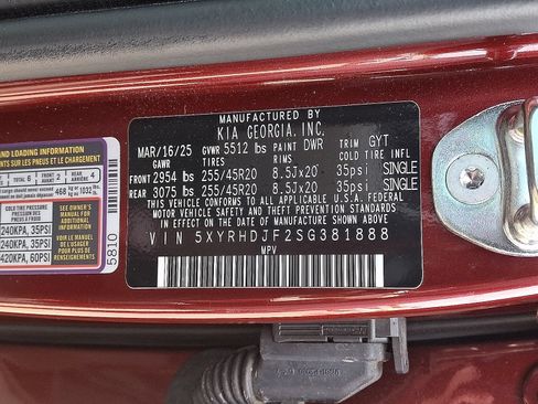 Certified 2025 Kia Sorento EX w/ Panoramic Sunroof Package AWD/4WD image 28