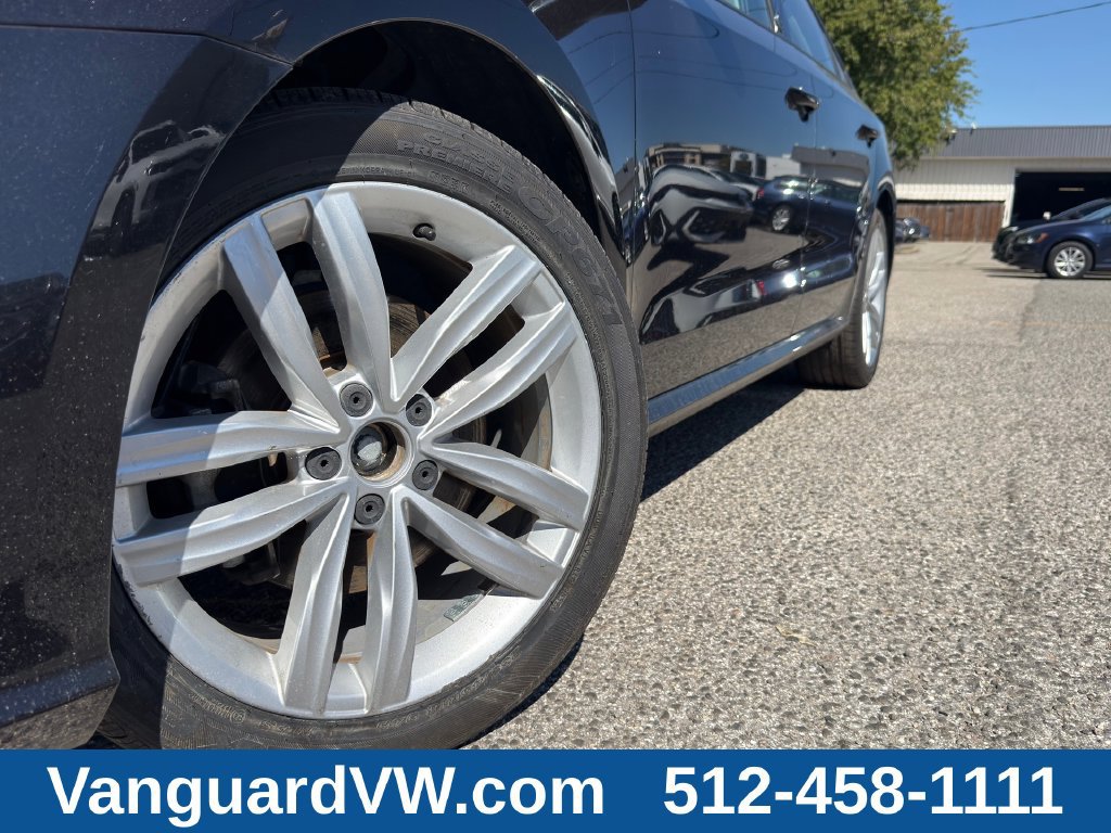 Used 2019 Volkswagen Passat 2.0T Wolfsburg FWD image 4