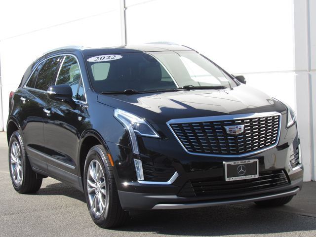 Used 2022 Cadillac XT5 Premium Luxury AWD/4WD image 2