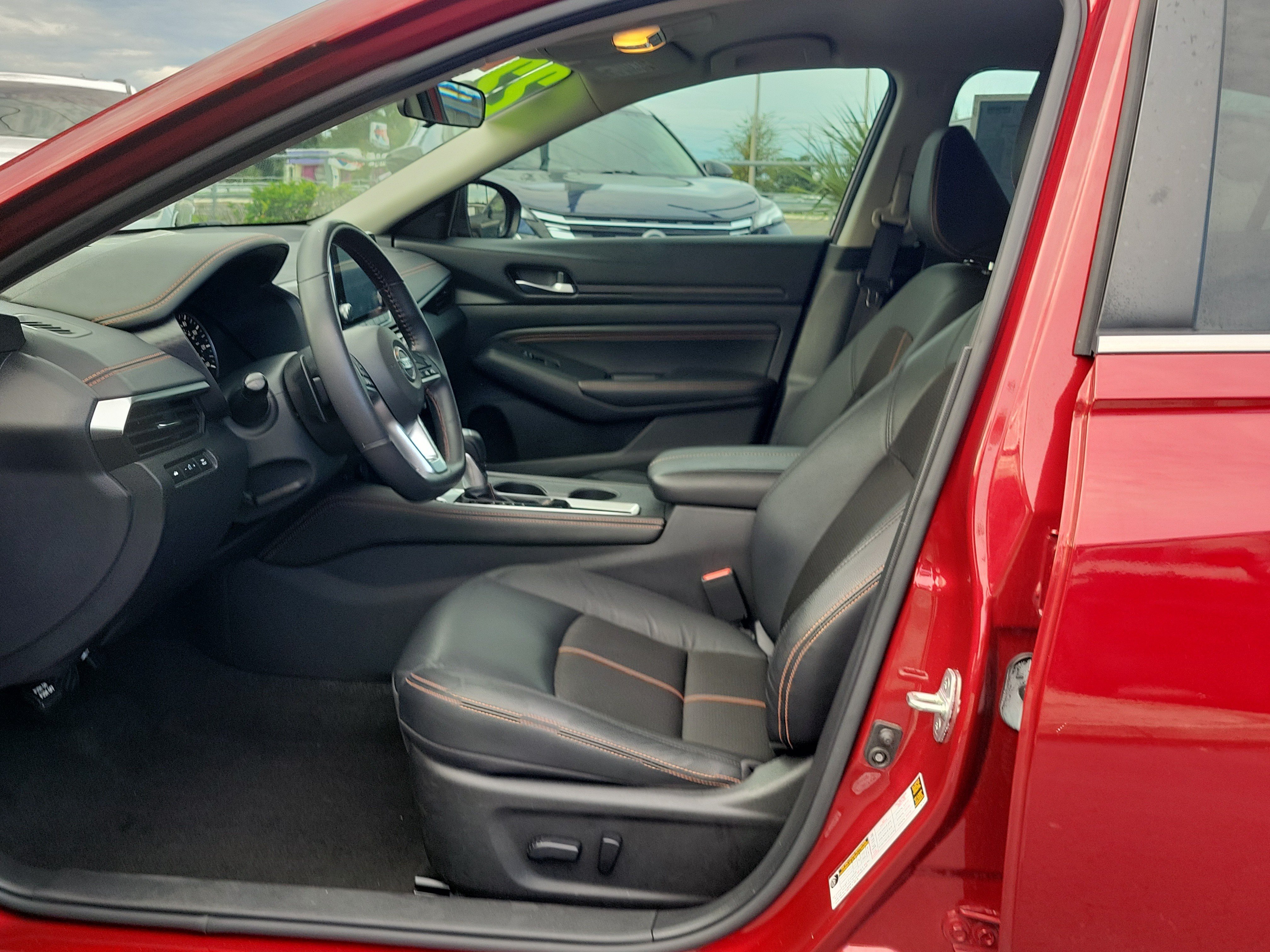 Certified 2022 Nissan Altima 2.5 SR FWD image 19