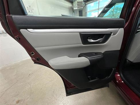 Used 2018 Honda CR-V LX image 17