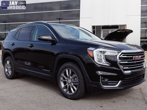 Used 2024 GMC Terrain SLT image 46