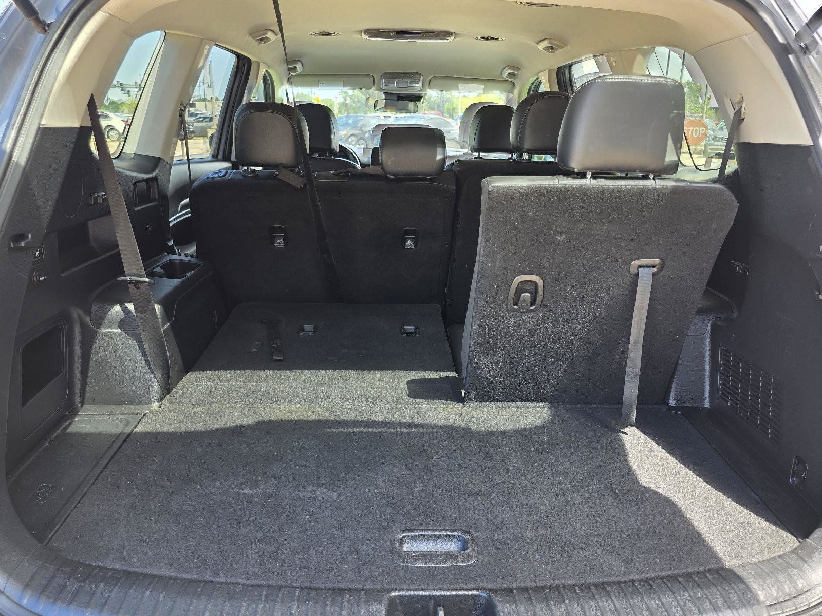 Used 2022 Kia Telluride LX FWD image 37