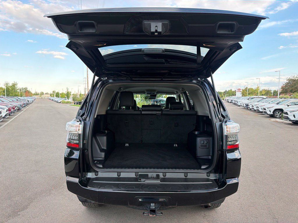 Used 2024 Toyota 4Runner SR5 Premium AWD/4WD image 17
