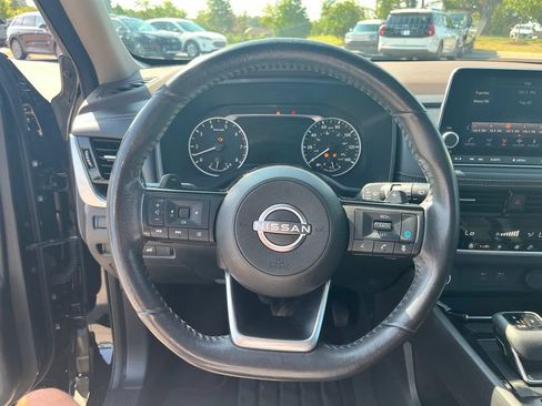 Used 2023 Nissan Rogue SV w/ SV Premium Package AWD/4WD image 15