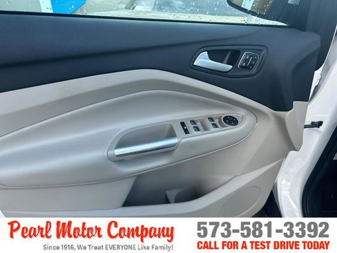Used 2017 Ford Escape Titanium AWD/4WD image 9
