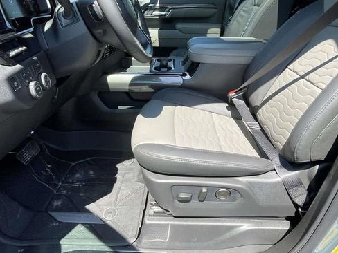 New 2026 Chevrolet Silverado 2500 ZR2 w/ LPO, Dark Essentials Package image 12