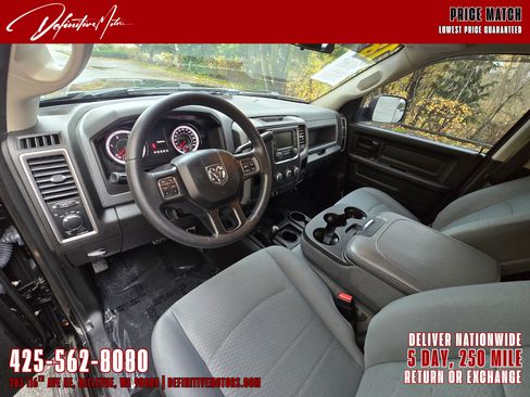 Used 2018 RAM 3500 Tradesman w/ Chrome Appearance Group image 19