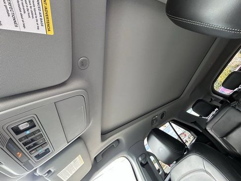 Certified 2022 Ford Explorer XLT w/ Equipment Group 202A image 16